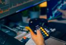 Bitcoin Cash Slumps 4% as $400 Support Faces Heavy Selling Pressure