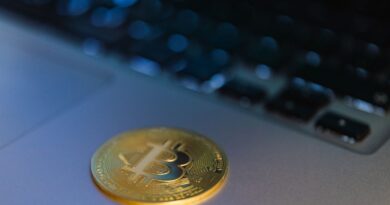Bitcoin Cash Surges Past $580 as Analysts Predict Breakout Toward $620–$680 Range