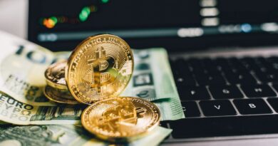 Bitcoin Demand Shift: Coinbase’s 60-Day BTC Premium Streak is at Risk